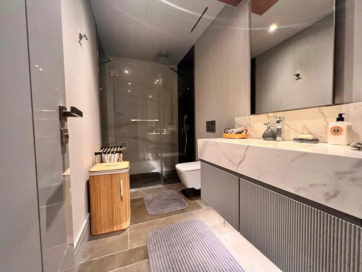 Amazing Luxury Large 4 Bedroom Apt Istinye Park 1 Min 250M2 이스탄불 아파트